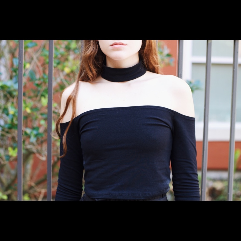 Strapless top with choker - Picture 2 of 2